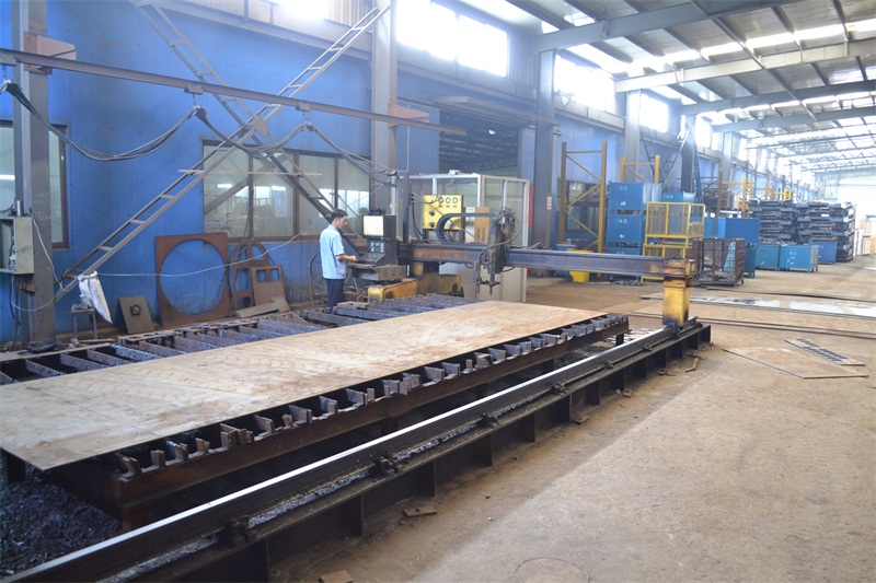 ���ػ����н���